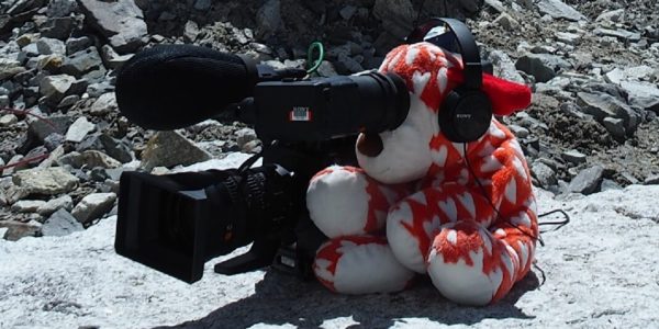 HeartDog captures the action on Mount Everest